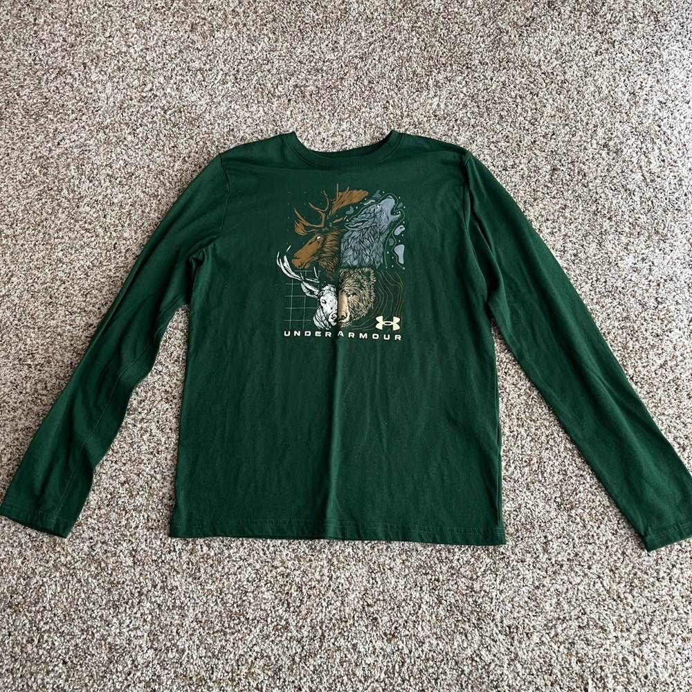 Under Armour youth long sleeve T shirt